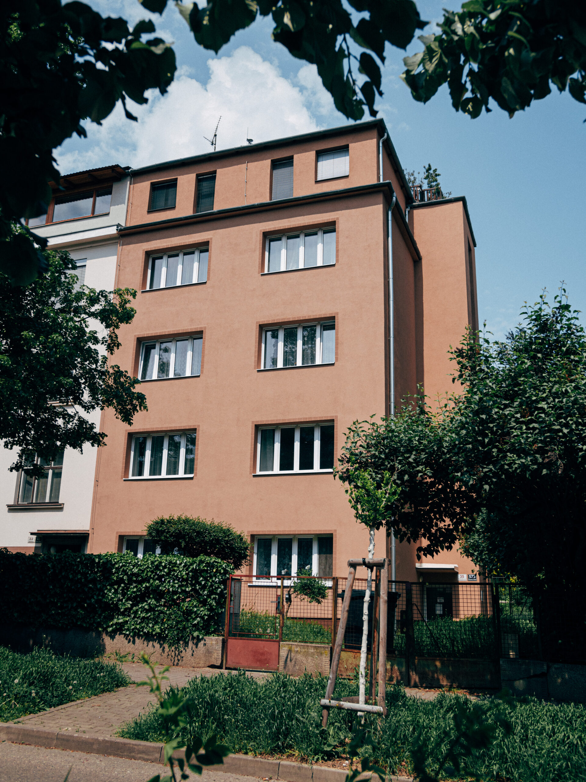 Zateplení fasády ulice Hoblíkova